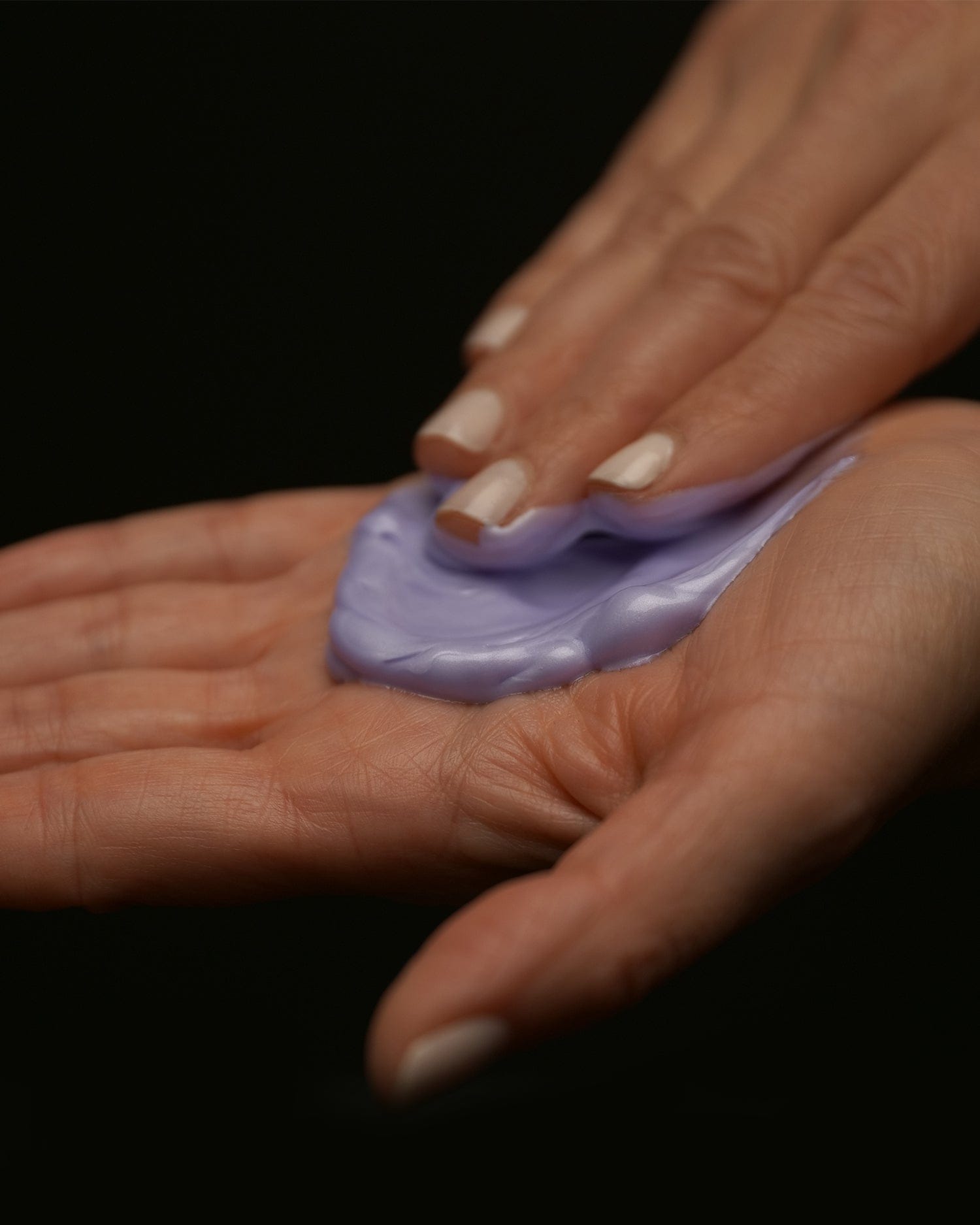 RUSK - Deepshine PlatinumX Violet Lusterizer